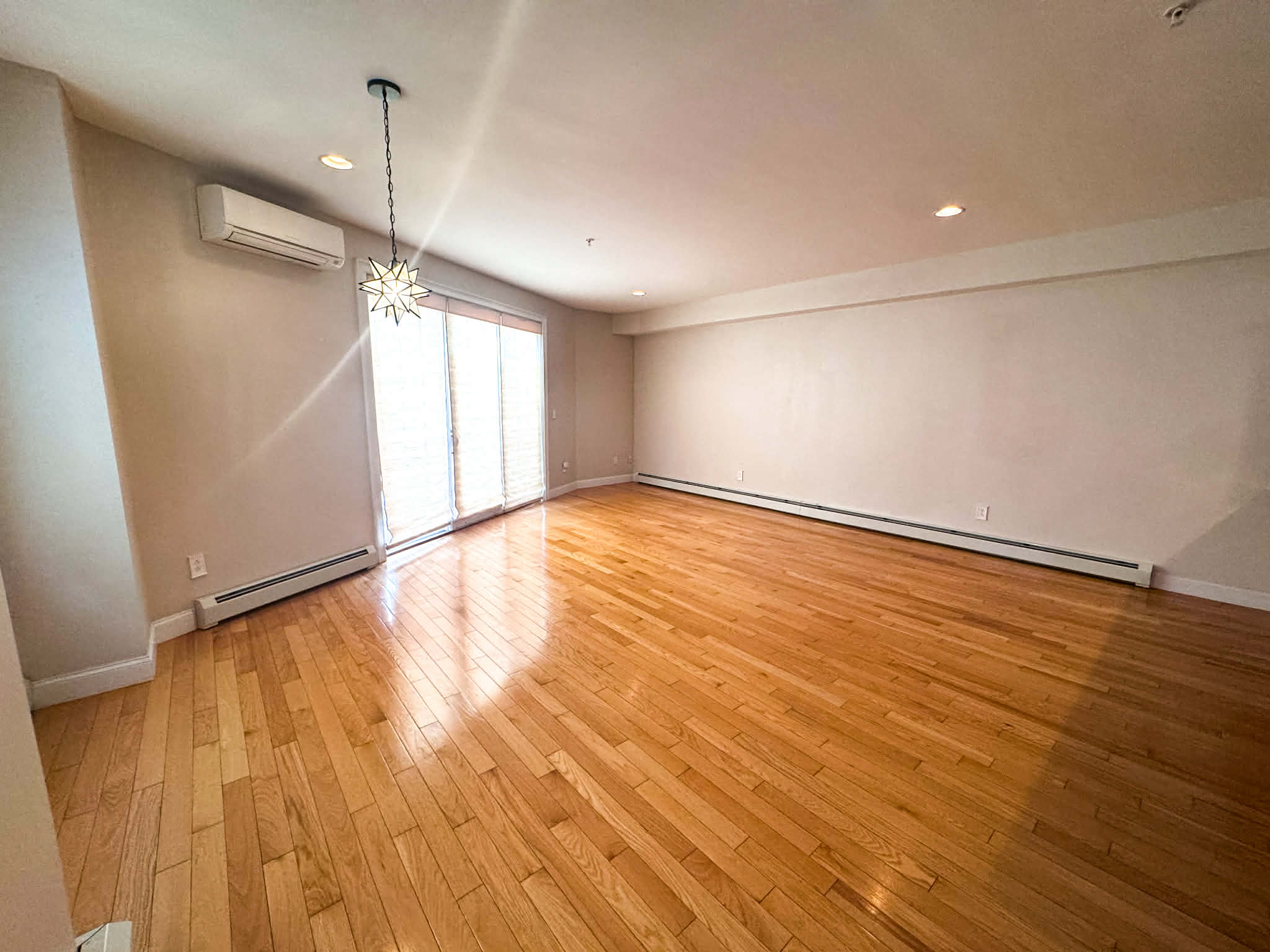 4BR Luxury End Condo BRUNSWICK 4BR Luxury End Condo BRUNSWICK