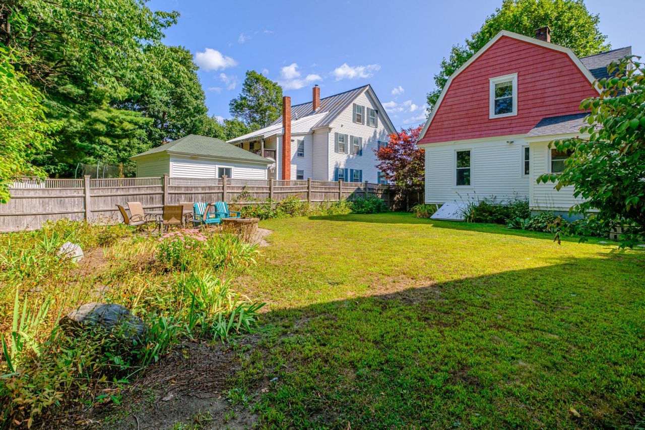 STUDIO & ONE BEDROOM BRUNSWICK STUDIO & ONE BEDROOM BRUNSWICK