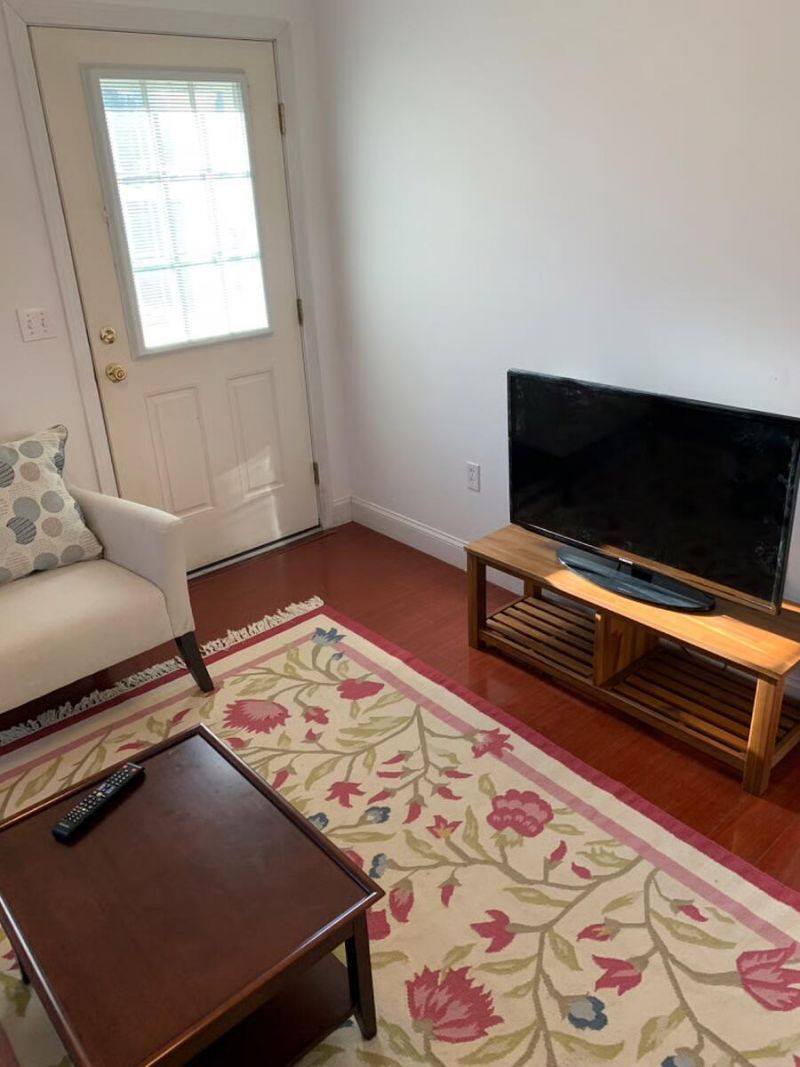 STUDIO & ONE BEDROOM BRUNSWICK STUDIO & ONE BEDROOM BRUNSWICK