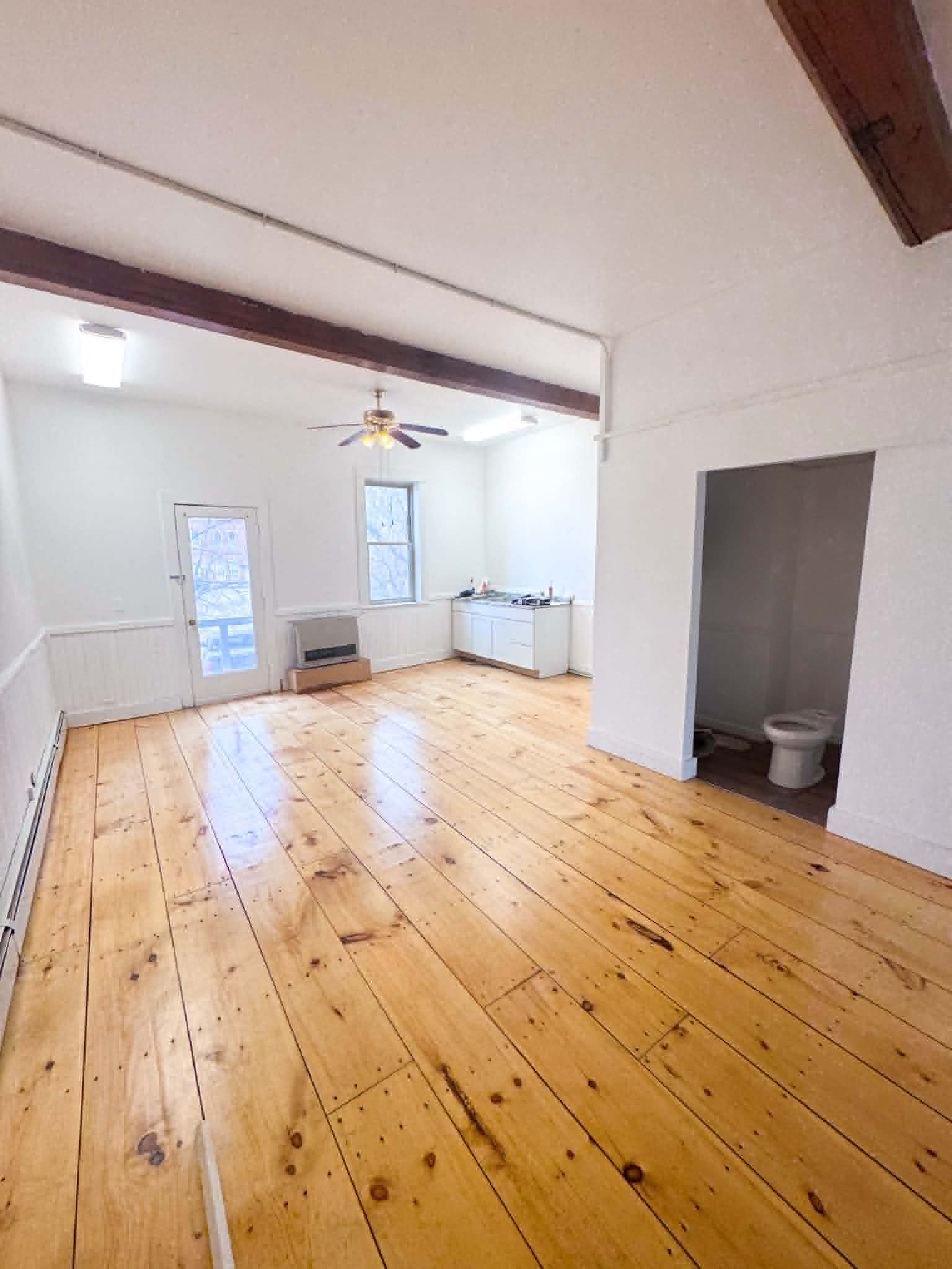 Stunning Cmmercial Space DOWNTOWN RICHMOND Stunning Cmmercial Space DOWNTOWN RICHMOND