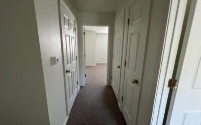 CONDO END UNIT BRUNSWICK 2BR/1.5BA